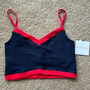 Beyond Yoga Sports Bra in Navy/Red, Size Medium
